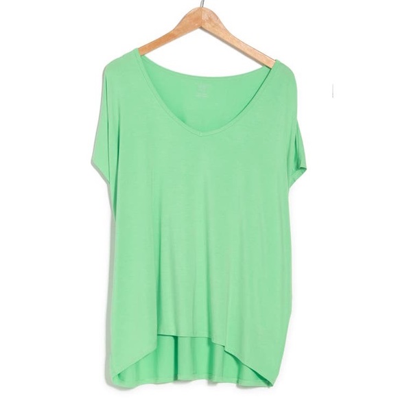 JOAN VASS V-neck Short Sleeve T-shirt In Spring Leaf, Size 2X, NWT - Picture 3 of 12